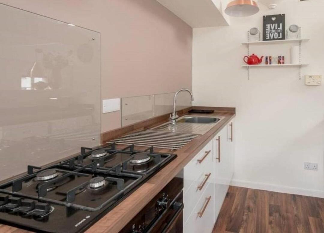 Joivy Loft At The Brewery With Free Parking Apartment Edinburgh Bagian luar foto