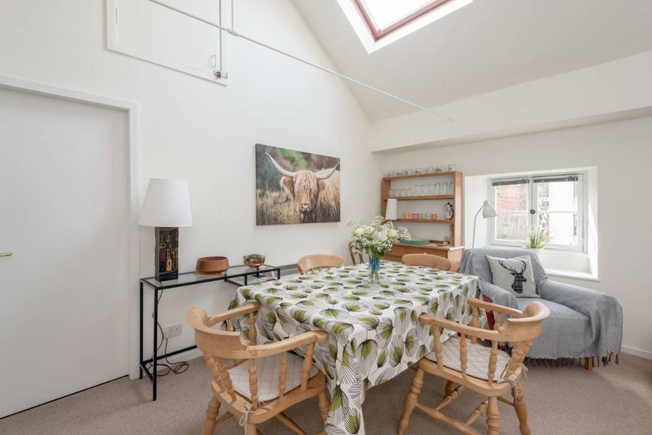 Joivy Loft At The Brewery With Free Parking Apartment Edinburgh Bagian luar foto